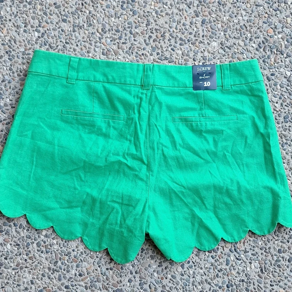 NWT 4" J. Crew Kelly Green Scalloped Hem Cotton Linen Shorts Size 10 - Picture 8 of 11